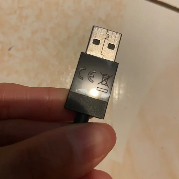 Xbox controller for sale - Picture 4 of 10